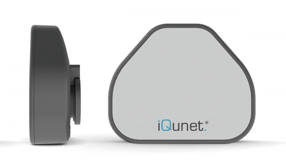 iQunet sensor unit thumb